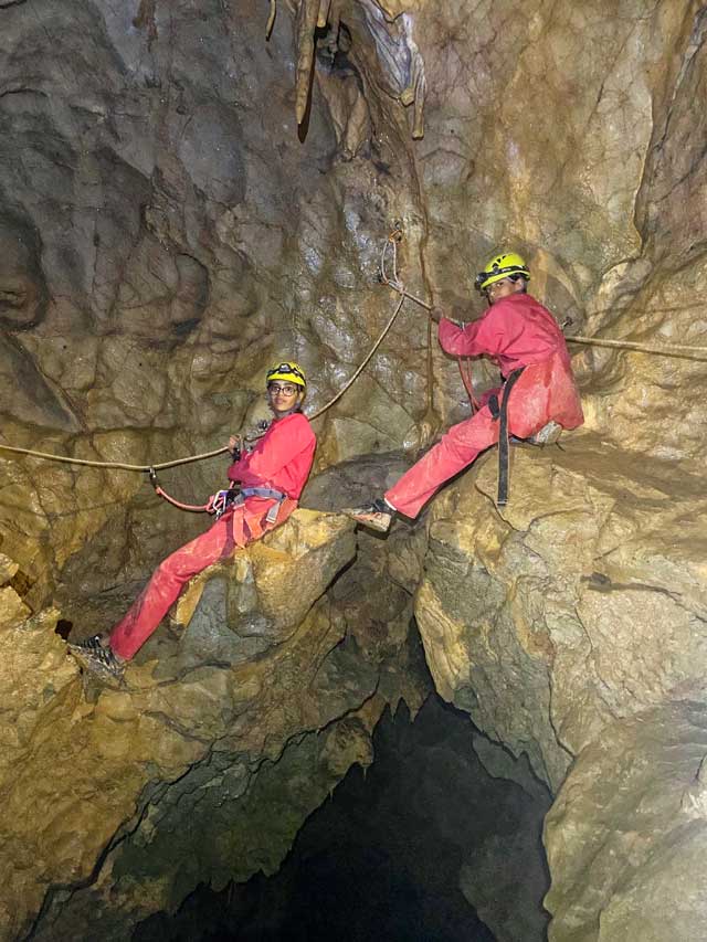 Grotte de la Marie-Jeanne (Gorges de Galamus - Fenouillèdes) - Passage en vire.